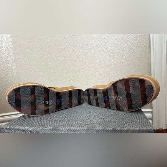 Rothy’s The Lightweight Wedge Sandal in Beach Sand Woven size 8 - Picture 2 of 3